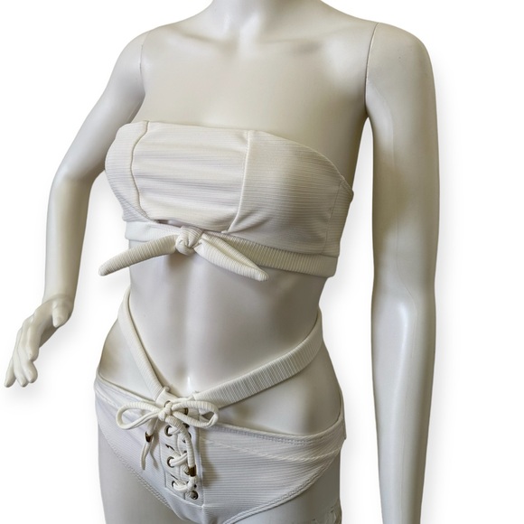 Tahiti Cutout Lace Bikini - Picture 4 of 6